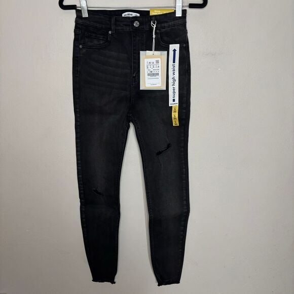 Pull&Bear Jeans Women's 4 Black Skinny Super High Waist Distressed Raw Hem‎ New - Picture 1 of 10
